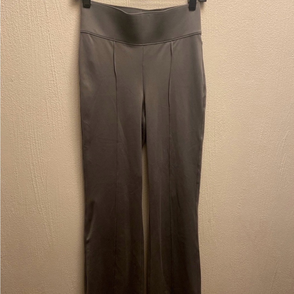 Mondetta Women's Olive Green Boot Flare Pants